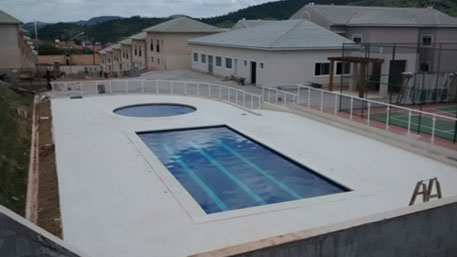 Piscina em fase de obra